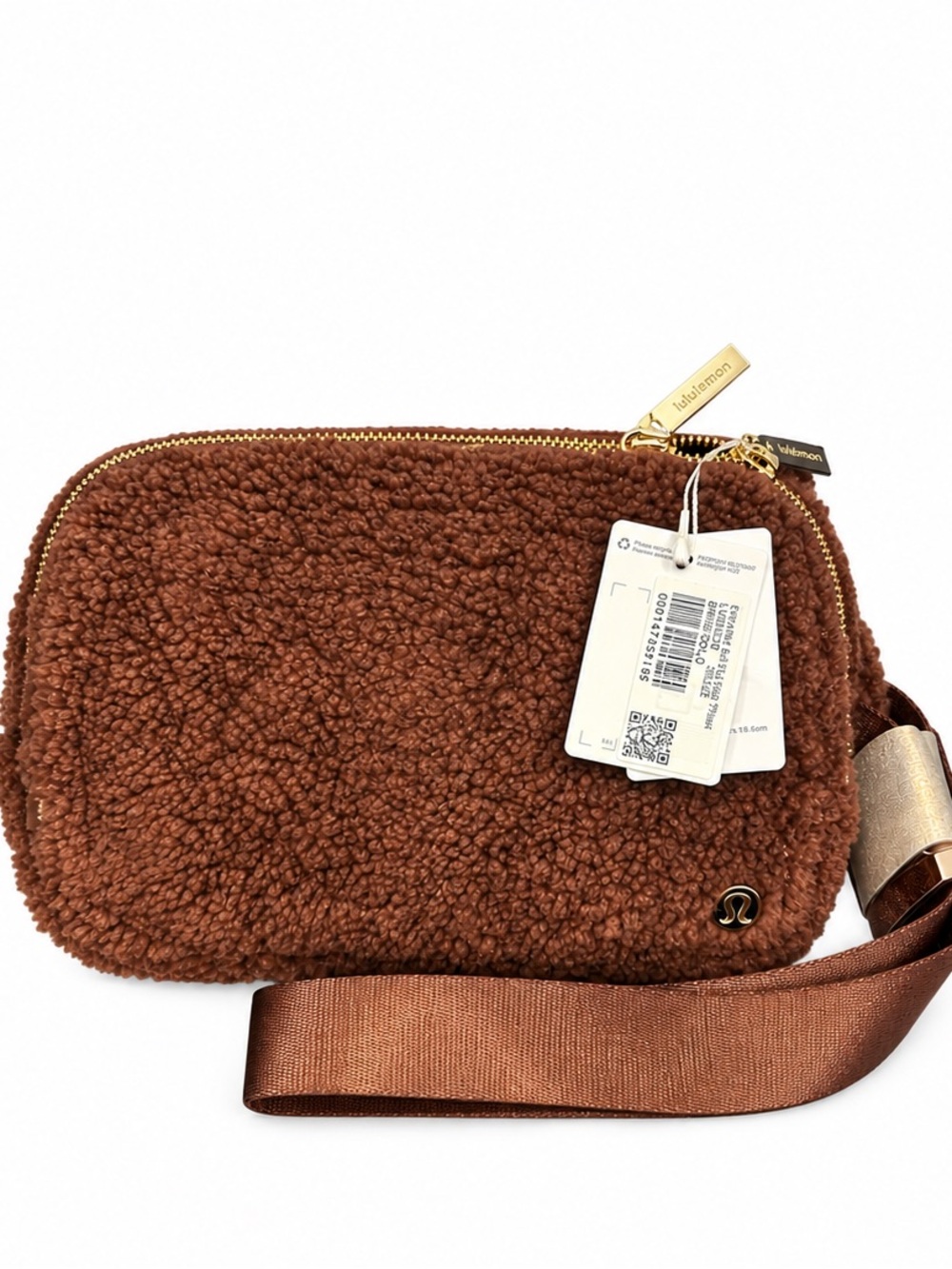 NWT Lululemon Everywhere Belt Bag Fleece
Large 2L NWT (Brown Gold)